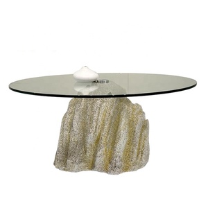 Tavolino da Caffè con Base in FRP Ispirata alla Pietra, Design Organico Minimalista con Finitura Beige e Piano in Vetro Temperato <span class=keywords><strong>per</strong></span> <span class=keywords><strong>Soggiorno</strong></span> in Stile Wabi Sabi - Product Image 3