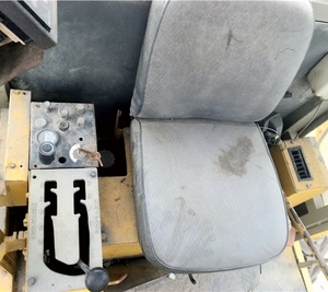 Niveleuse de moteur de KOMATSU GD661A utilisée par petit prix à vendre - Product Image 3