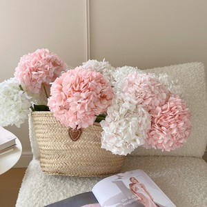 Xinyuan <b>Artificial</b> <b>Hydrangea</b> Silk Flower Rolled Edges Single Stem Wedding Home Decor Ornaments - Product Image 1