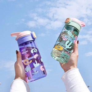 Botella de agua de 600ml con pajita para niños y niñas, botellas portátiles de viaje, taza para gimnasio, deportes, Fitness, botella para beber agua fría de verano - Product Image 1
