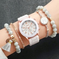 Ensemble de 5 Montres-Bracelets Décontractées à Quartz Analogique pour Femme en Silicone avec Bracelets Motif Veines de Marbre Antique et Boîtier en Alliage, Dessins de Monnaie et Dessins Animés
