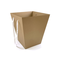 Großhandel große Weihnachts kranz Geschenk Überraschung sbox Hochzeit Trapez Blumen tasche Bouquet Geschenk Papiertüte