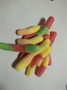 Caramelos de Insectos de Dibujos Animados Tricolores Liofilizados en Bolsa a Granel |   Proveedor Mayorista de Gomitas Halal Certificadas con MOQ Bajo - Product Image 2