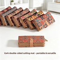 Tempat Kartu Lipat Dua Bahan Ramah Lingkungan Desain Retro Bergaya Menampilkan Pola Cetak Bunga Dompet Koin Ringkas