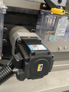 Weike <span class=keywords><strong>CNC</strong></span> เครื่องตัดสองหัวสำหรับ90และ45องศาเลื่อยตัดอัตโนมัติอลูมิเนียม - Product Image 4