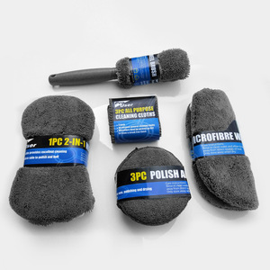 Kit de nettoyage auto 9 pièces : serviettes en microfibre, éponge à cire, brosse pour jantes, gants pour le detailing auto - Product Image 3
