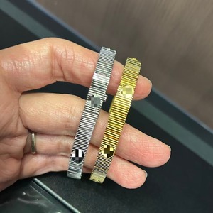 2026 New Arrival Stainless Steel Elastic Bracelet With Screw Luxury Designer Unlimited Flexible Bracelet and Ring Set for Love - Product Image 3