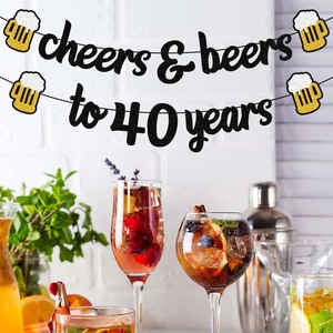 Bannière Joyeux Anniversaire 40 Ans Noir et Or Pailleté, Guirlande en Papier Chopes de Bière pour 40ème Anniversaire, Décorations Murales pour Fête Homme - Product Image 1