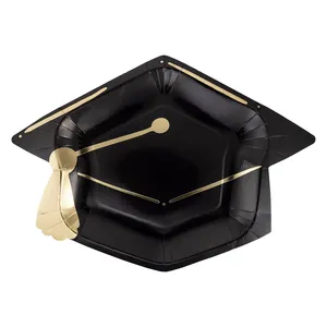 Vaisselle jetable DAMAI pour fête : Assiettes, gobelets et serviettes en forme de toques de doctorat or, noir et blanc - Product Image 3