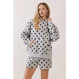 Ensemble sweat-shirt et pantalon de survêtement en suède <span class=keywords><strong>zippé</strong></span> personnalisé pour <span class=keywords><strong>femme</strong></span>, avec motif couverture et short à pois, fabriqué par le fabricant de sweats à capuche - Product Image 4