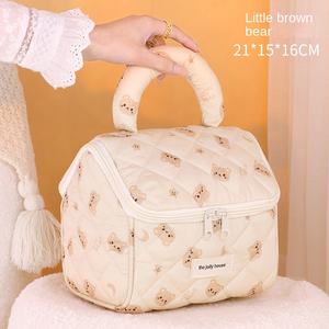 Bolsa de almacenamiento de cosméticos portátil de gran capacidad, bolsa de lavado de poliéster de moda con oso bonito, cierre de cremallera, bolsa de maquillaje amigable para viajes - Product Image 6