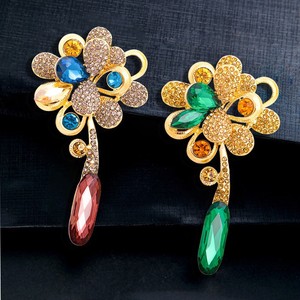 Broche Retro Floral Chapado en Oro Rosa para Niños, Elegante y Moderno, Accesorio Creativo para Abrigo, Ideal para Bodas y Compromisos - Product Image 1