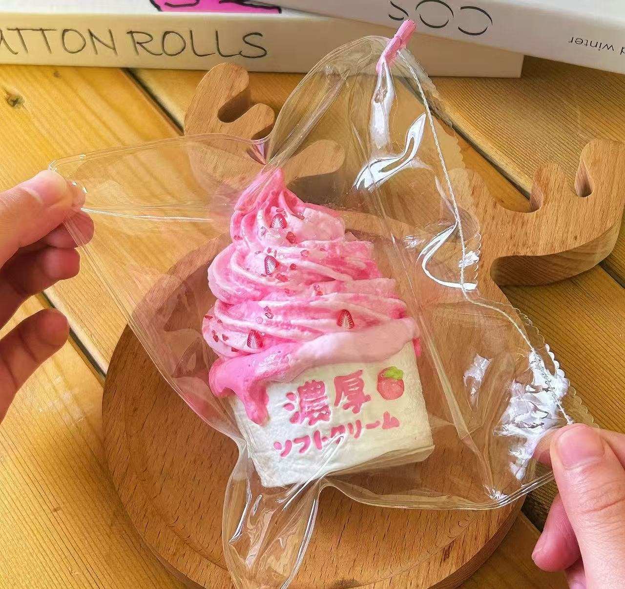 Crème glacée épaisse à la fraise - Défauts par défaut