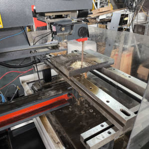 เครื่องปั๊มโลหะแบบจมแกน5แกนเครื่องตัดลวด CNC ความเร็วสูงอัตโนมัติพร้อม DK7745รุ่นมอเตอร์และแบริ่ง - Product Image 6