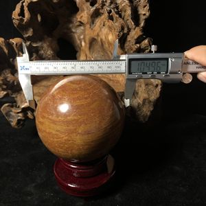 Sphère en pierre de Bian rouge naturelle, boule de cristal énergétique de guérison, base en bois, décor Bianshi personnalisable pour usage domestique et commercial, <span class=keywords><strong>Sishui</strong></span> - Product Image 3