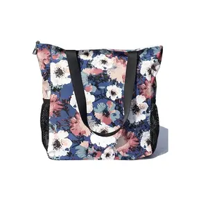 थोक पूर्ण रंग मुद्रण कैनवास बैग बड़ी क्षमता कंधे समुद्र तट हैंडबैग महिलाओं को छोटे पाउच के साथ टोट बैग