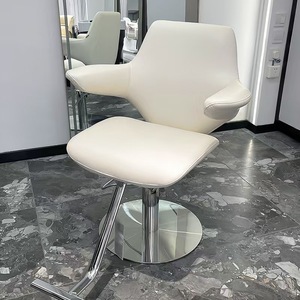 Sillón de Barbería Tapizado en Crema, Silla Hidráulica Giratoria para Estilismo de Salón, Asiento de Peluquería para Barbería - Product Image 1