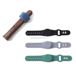 Porte-cigare magnétique de luxe réglable avec aimant puissant accessoire de chariot de golf en silicone Clip-On support de cigare outil de balle portable - Product Image 1