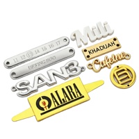 Étiquettes de luxe en alliage de zinc pour sacs à main, personnalisées, avec logo en relief 3D, autocollantes, plaques de logo de haute qualité, écologiques, lavables
