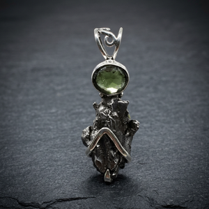 Colgante de meteorito de hierro moldavita Art Palace, plata 925, piedra natural, temática animal vintage, unisex, para uso diario, de Rajastán - Product Image 3