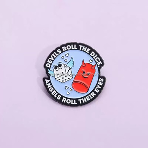 Broche mignonne en alliage de métal émaillé pour les occasions festives Graduation de Pâques-Design moulé à la main - Product Image 2