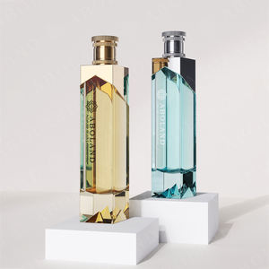 Botella de Perfume de Vidrio Vacía de 100 ml, Diseño Cuadrado de Lujo, Personalizable, con Tapa - Product Image 2