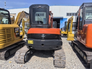 รถขุดขนาดเล็ก Kubota Kx161 ได้รับการรับรองมาตรฐาน CE พร้อมหัวเจาะแบบ Thumb Auger รถขุดขนาดเล็ก 6 ตัน เครื่องยนต์ Kubota - Product Image 6