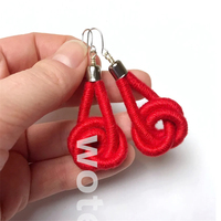 Boucles d'oreilles en corde tricotée à la mode Boucles d'oreilles en macramé pour grandes dames en textile