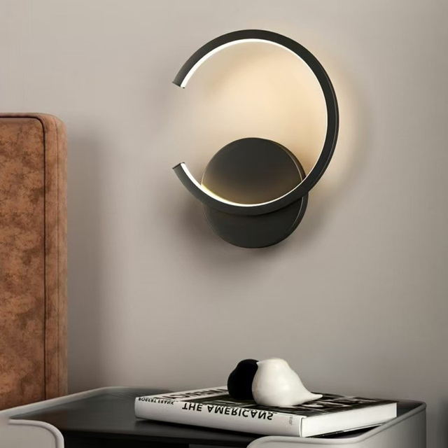 Modern Half Round Aluminum LED Wall Lamp Minimalist Indoor Bedroom Background Bracket Light Mounted Decor Wall Sconces Light