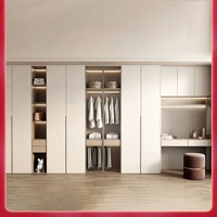 Armoire à vêtements en bois personnalisée avec coiffeuse, meubles de chambre à coucher adaptés à l'hôtel ou à la maison