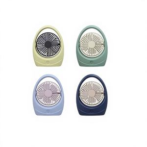 พัดลม USB ขนาดเล็กพกพาได้พัดลมห้องน้ำพลาสติกหนึ่งตัวพับได้สำหรับบ้านกลางแจ้งโรงแรมใช้แบตเตอรี่48/2/24ชิ้น /cs อังกฤษ6.3" - Product Image 1