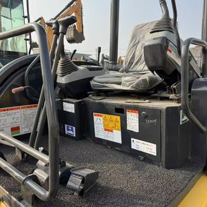 Good Condition Used Komatsu PC30MR-1/PC30MR-2 Mini Hydraulic Excavator - Product Image 3