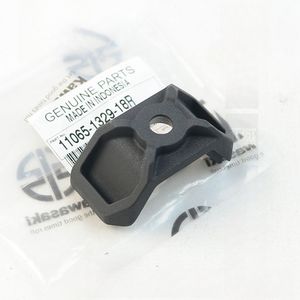 Pour <span class=keywords><strong>KAWASAKI</strong></span> ZX-4RR ZX-4R Z650 NINJIA650 fourche plate arrière réglage de la chaîne couvercle d'amortissement - Product Image 1