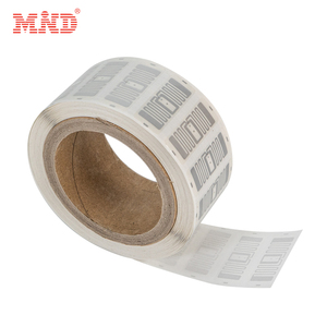 <span class=keywords><strong>Rfid</strong></span> nhãn giấy may mặc thời trang UHF <span class=keywords><strong>RFID</strong></span> quần áo treo Tag cho quản lý may mặc - Product Image 4