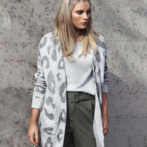 Cárdigan de punto con estampado de leopardo para mujer, suéteres largos sueltos de talla grande para mujer - Product Image 2
