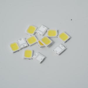 Honebright 2835 SMD UV LED Chip 60mA 3.0V Ra 95/98 0.2W Blanc naturel/chaud <span class=keywords><strong>CCI</strong></span> 3000K 6500K Matériau AlGInP Angle de vision 120° - Product Image 4