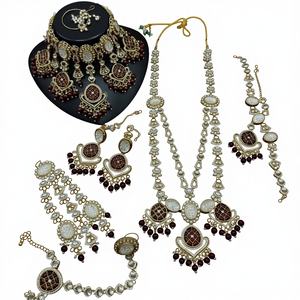 Parure de bijoux ethniques élégante pour mariée, fiançailles et fête, plaqué rhodium, zircon, collier ras-du-cou, boucles d'oreilles et Maang - Product Image 1