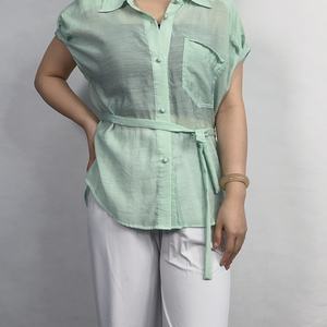 เสื้อผู้หญิงลำลองผ้าฝ้ายลินินแฟชั่นใหม่ เสื้อเชิ้ตแขนสั้นสีพื้นสำหรับฤดูใบไม้ผลิและฤดูร้อน ดีไซน์เรียบหรูแบบครอปท็อป - Product Image 5