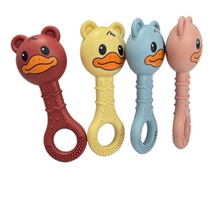 Jouets de dentition en silicone colorés en forme de canard avec anneau de maintien pour bébés, anneaux de dentition souples en caoutchouc à mâcher en jaune, vert, beige, rose - Product Image 5
