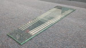 Revêtement de <span class=keywords><strong>sol</strong></span> <span class=keywords><strong>en</strong></span> <span class=keywords><strong>verre</strong></span> haute adhérence pour les zones de restauration - Panneaux trempés antidérapants durables pour cuisines et escaliers très fréquentés - Product Image 4