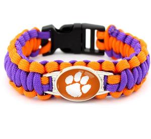 卸売<span class=keywords><strong>NFL</strong></span> USAフットボール32チームスポーツチャームカスタムロゴパラコードブレスレットパーソナライズされたプロモーションキーチェーンカラビナー - Product Image 6