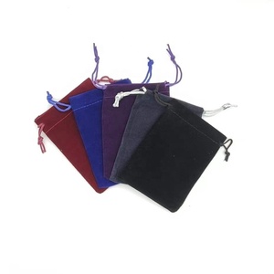 Sacs en flanelle sacs en velours cordon pochette à bijoux petit sac <span class=keywords><strong>cadeau</strong></span> en tissu pour Bracelet faveur <span class=keywords><strong>de</strong></span> fête <span class=keywords><strong>d</strong></span>'<span class=keywords><strong>anniversaire</strong></span>, <span class=keywords><strong>d</strong></span>és, ornement 9X7CM - Product Image 4