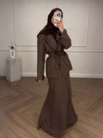 Ensemble Abaya Mexizo personnalisé, ensemble 2 pièces, Abaya pour l'Aïd, tenue modeste avec blazer ceinturé et jupe longue pour les occasions printanières, femmes