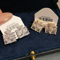 Boucles d'oreilles clips tendance pour femme, en laiton, avec zircon carré brillant, en forme de flacon de parfum, haut de gamme, sans perçage, vente chaude