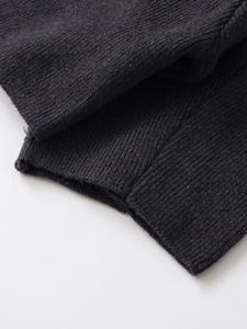 كارديجان نسائي محبوك بلون رمادي بزر واحد، أنيق وعصري - Product Image 6