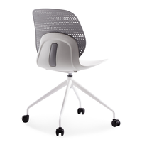 Chaise de bureau moderne en plastique perforé avec roulettes, cadre blanc, respirante, pour salle de formation et salle d'étude scolaire