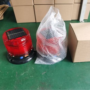 ไฟเตือนแบบหมุนพลังงานแสงอาทิตย์ HJ001S Ip65 LED สีแดงสำหรับการก่อสร้างถนนและการบำรุงรักษา - Product Image 4