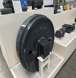 Prêt à expédier 3086375 Roue de guidage forgée pour l'exploitation minière, rouleau porte-charge robuste pour train de roulement d'excavatrice Hitachi EX1200 - Product Image 4