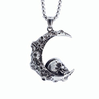 Collier gothique vintage en acier inoxydable en gros, crâne de lune, motard, pendentif personnalisé en forme de crâne pour homme