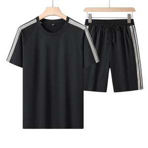 ชุดกีฬาผู้ชายผ้าซาตินแห้งเร็วสำหรับฤดูร้อน แขนสั้น คอสามแถบ สองชิ้น คุณภาพสูง แฟชั่น สวมใส่สบาย - Product Image 1